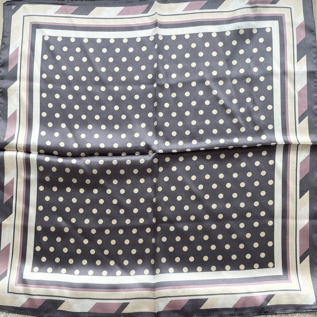 Formello Sidensjal Grå Grå