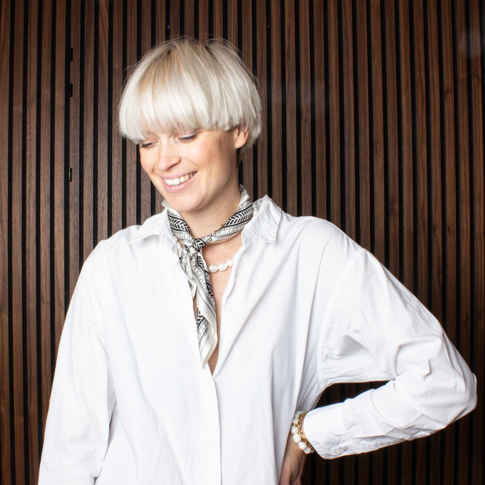 Jever Silk Shawl White