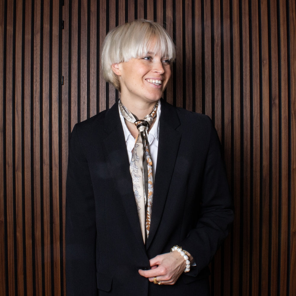 Welt Sidensjal Svart