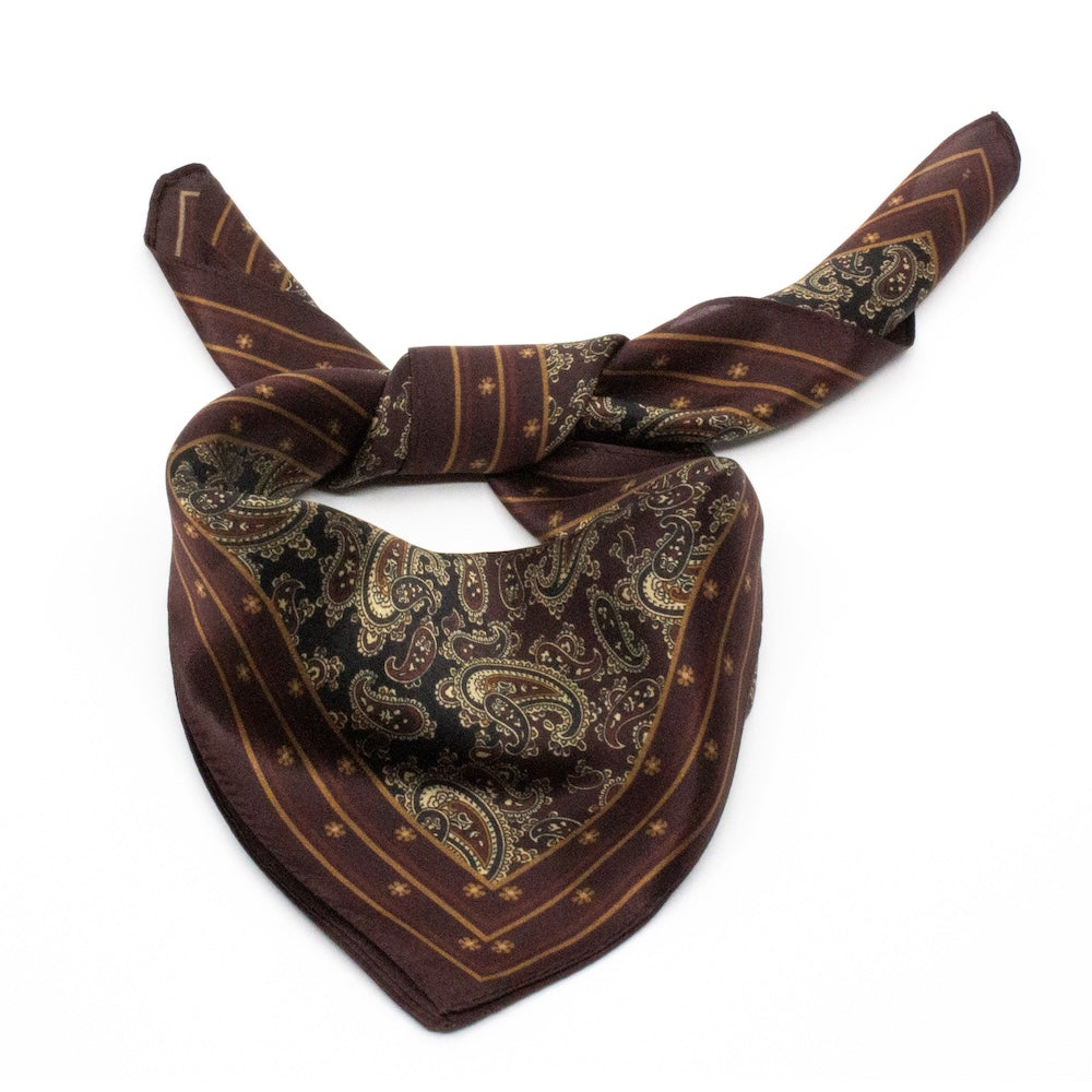 Nazare Sidensjal 50x50cm Vinröd