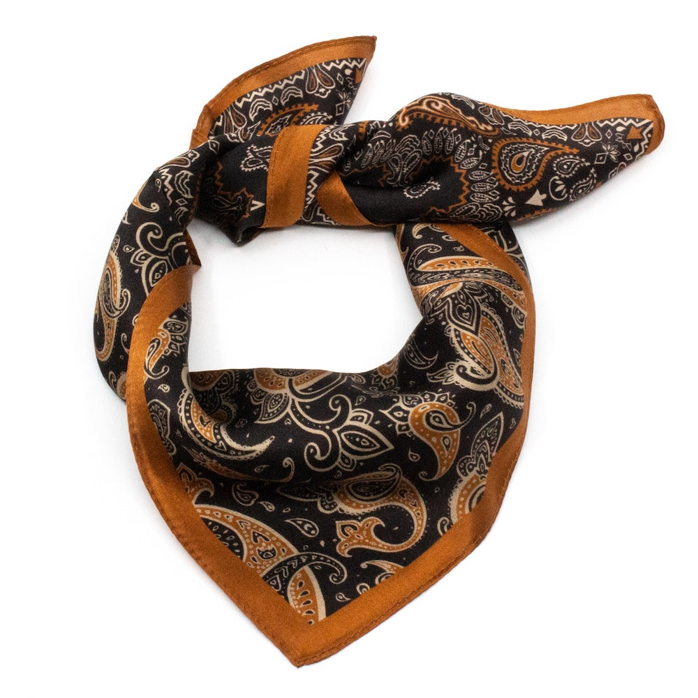 Coimbra Sidensjal 50x50cm Brun