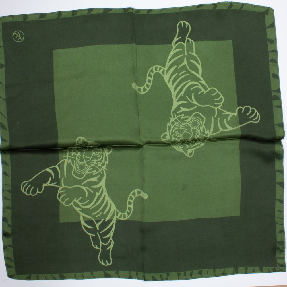 Tiger Sidensjal 50x50cm Grön