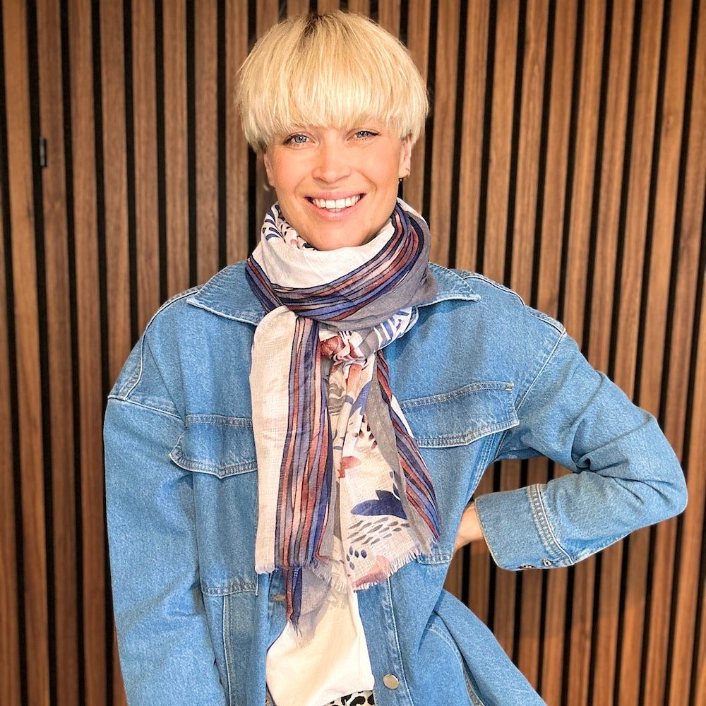Amiens Shawl Blue