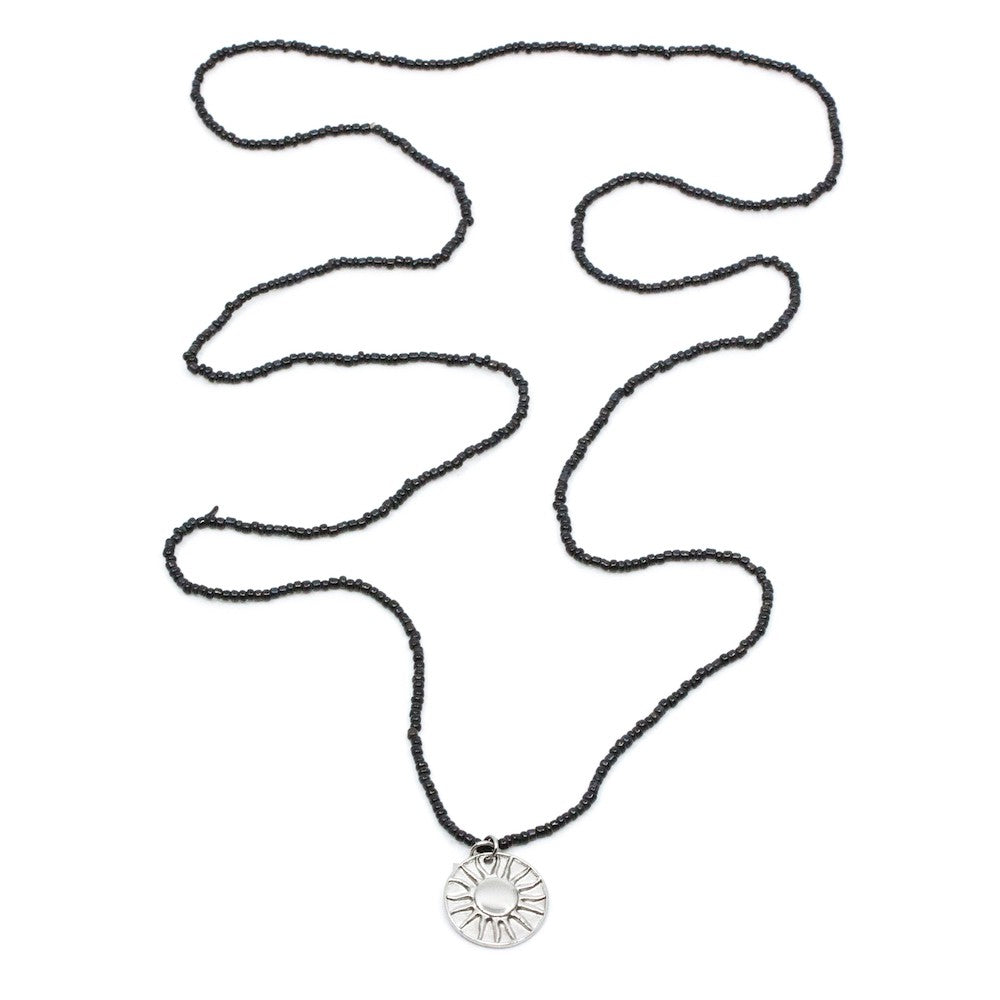 Sun Amulet Halsband Svart Silver/Svart
