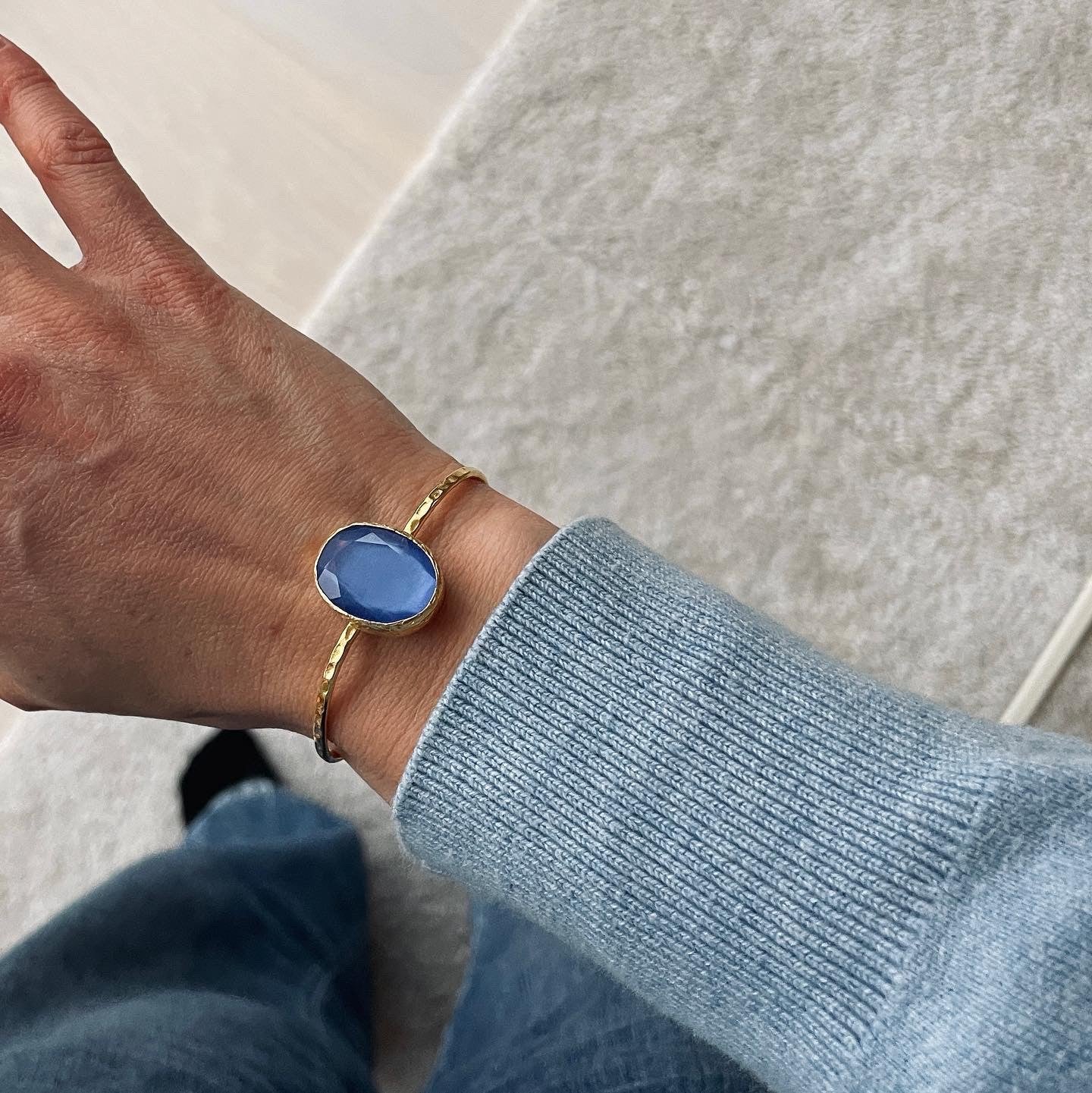 Theá Armband Blå Guld