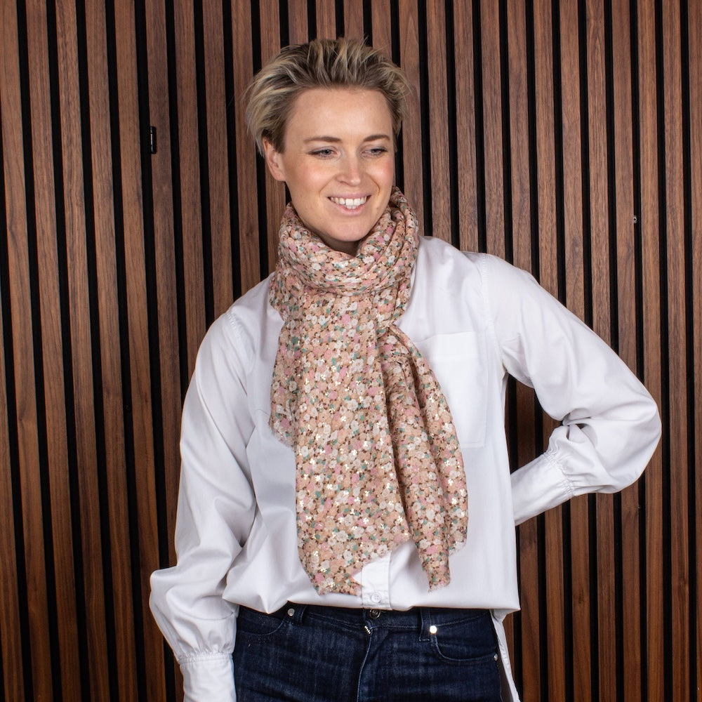 Valence Shawl Pink