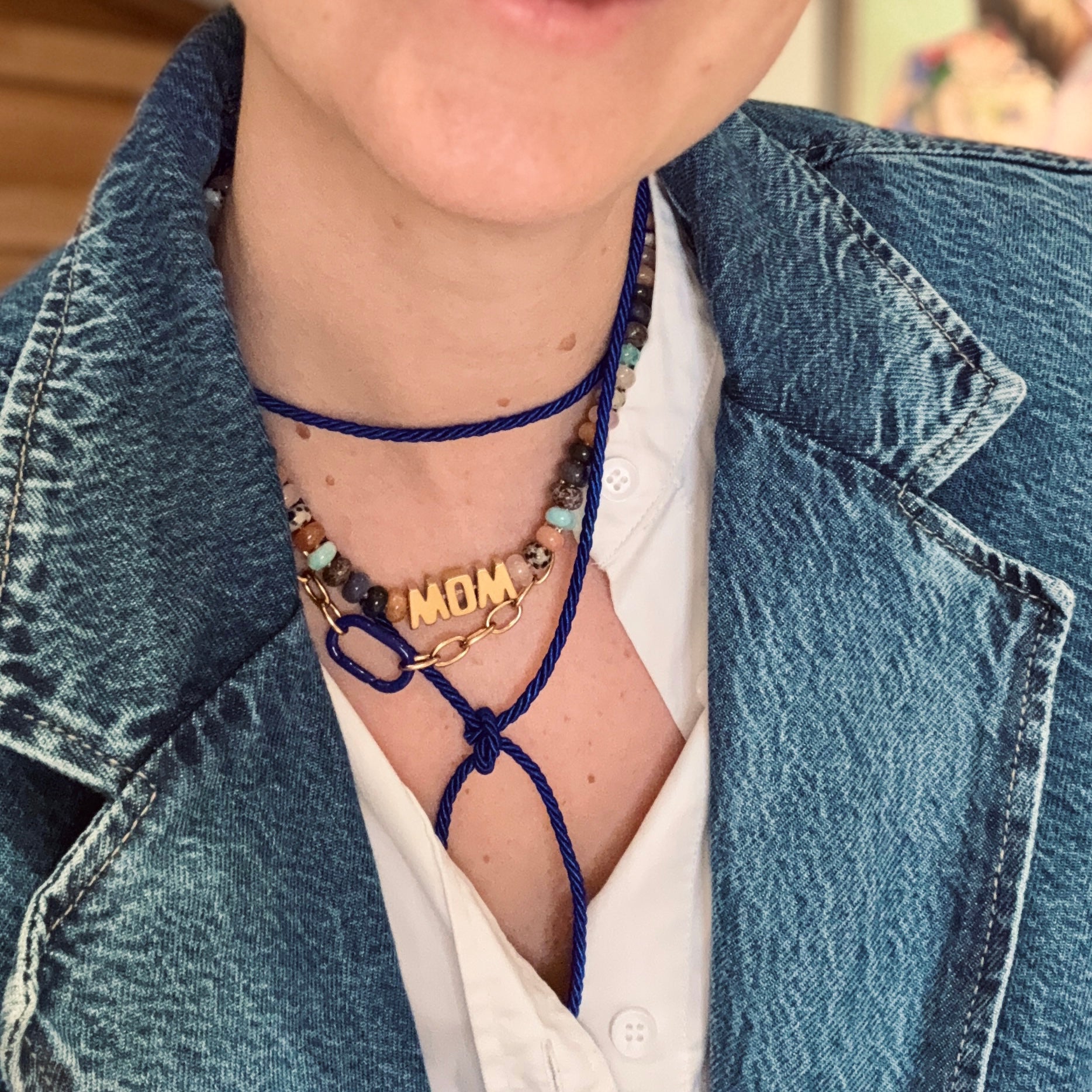 Blue Clasp Necklace Gold