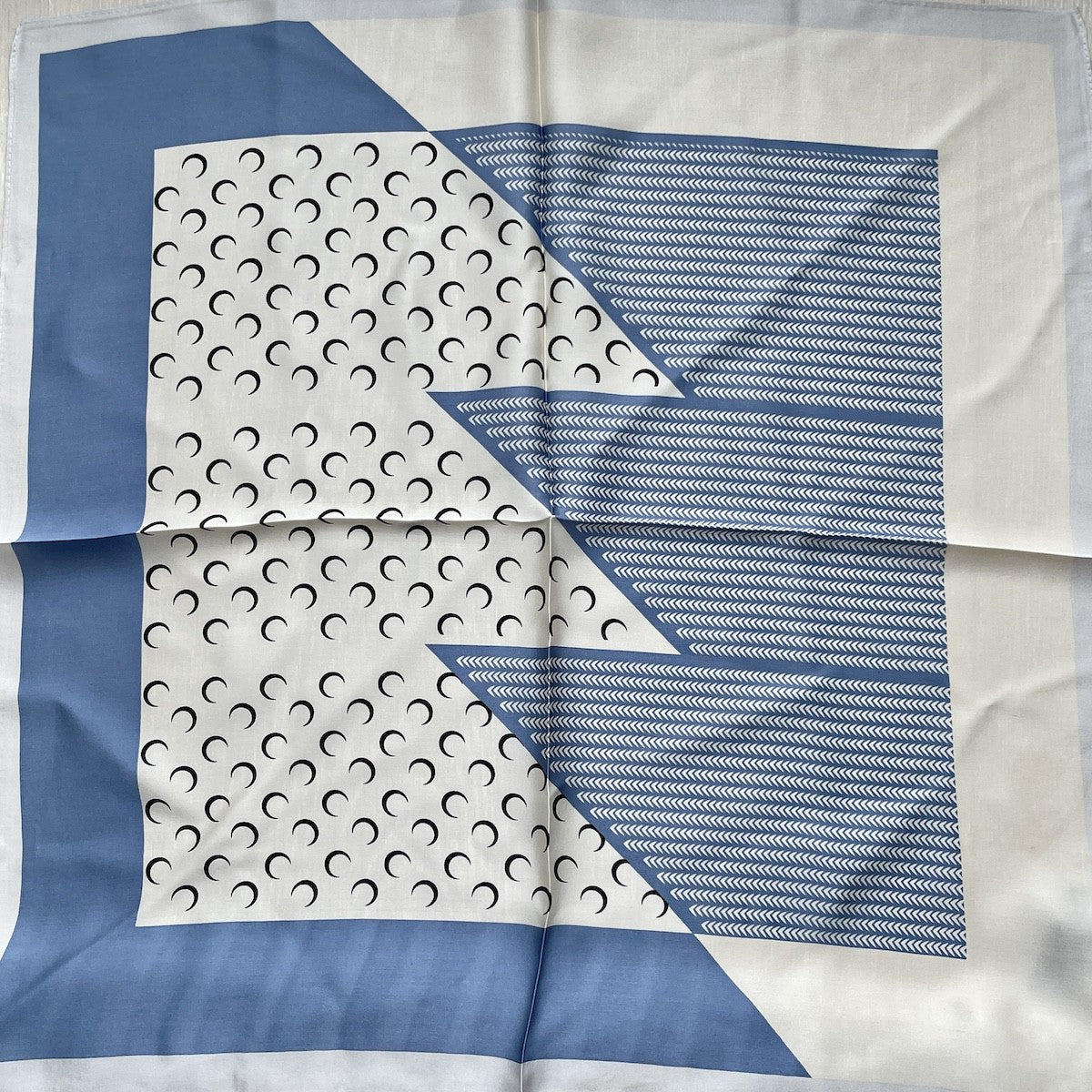 Sutri Sidensjal Blå Blå