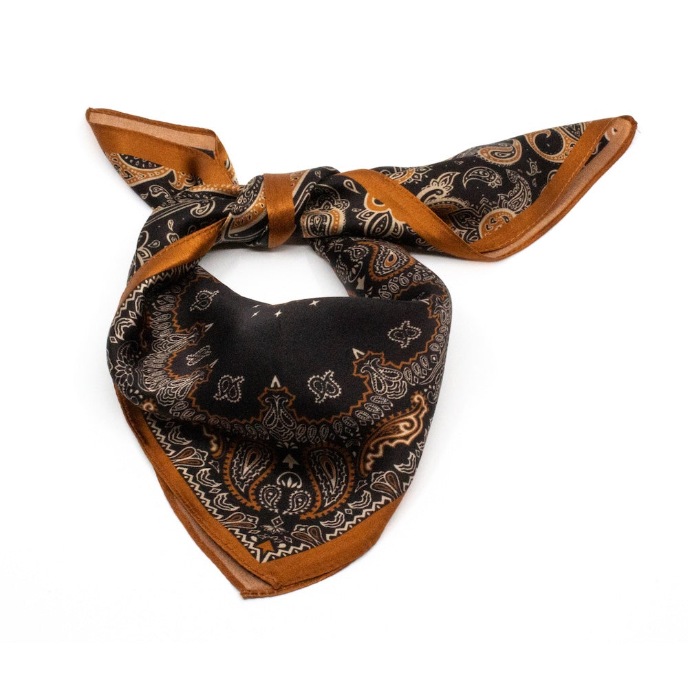 Coimbra Sidensjal 50x50cm Brun