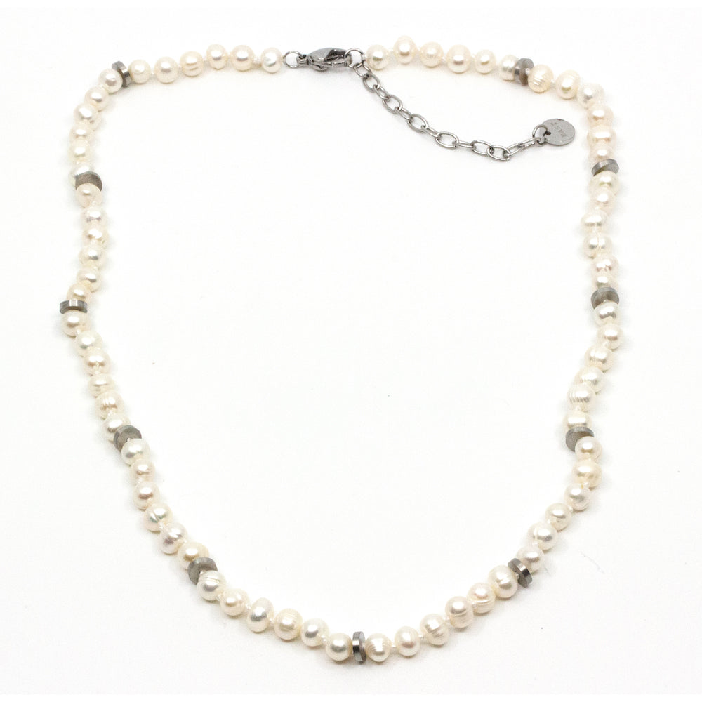 Townsville Necklace White