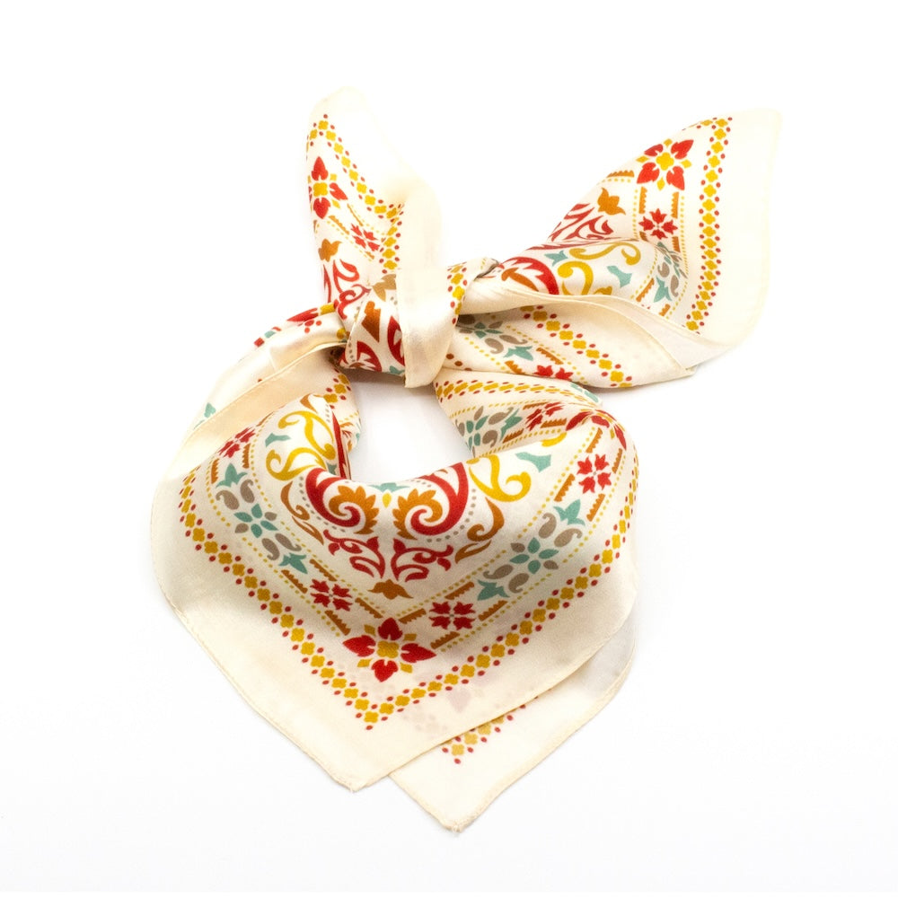 Auteuil Sidensjal 50x50cm Röd