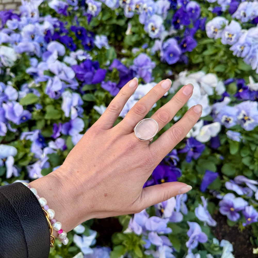 Thea Big Ring Silver Ljusrosa